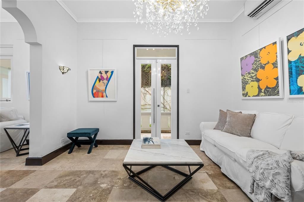 For Sale: $2,380,000 (5 beds, 3 baths, 3000 Square Feet)