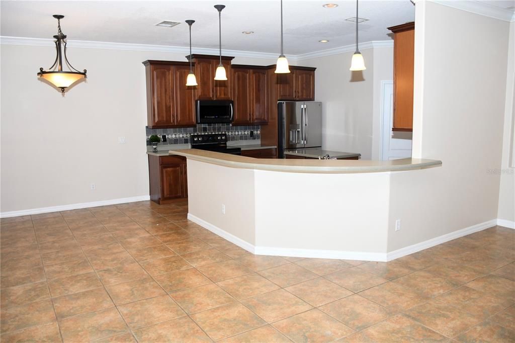 For Rent: $3,790 (4 beds, 2 baths, 3108 Square Feet)