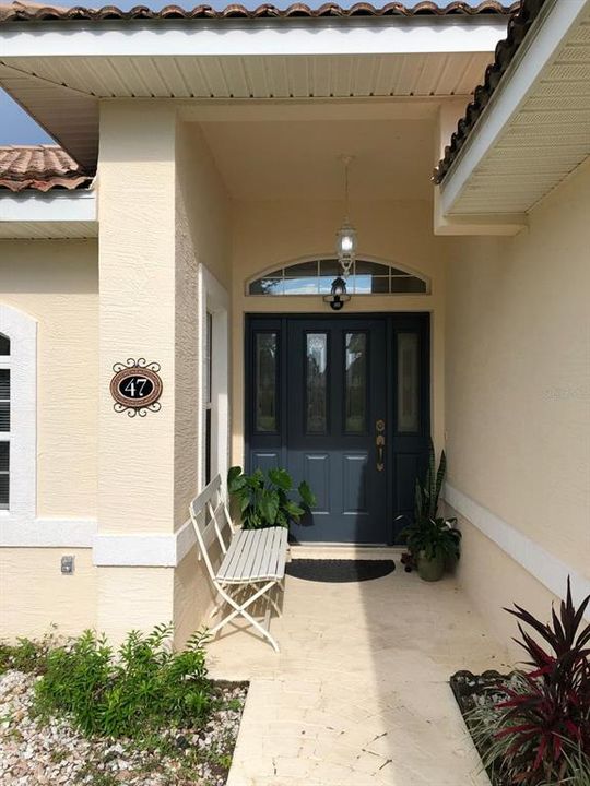 Под контрактом: $318,900 (3 спален, 2 ванн, 1658 Квадратных фут)