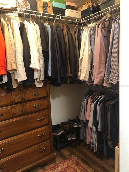 Под контрактом: $318,900 (3 спален, 2 ванн, 1658 Квадратных фут)