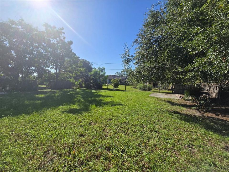 For Sale: $259,500 (3 beds, 2 baths, 1406 Square Feet)