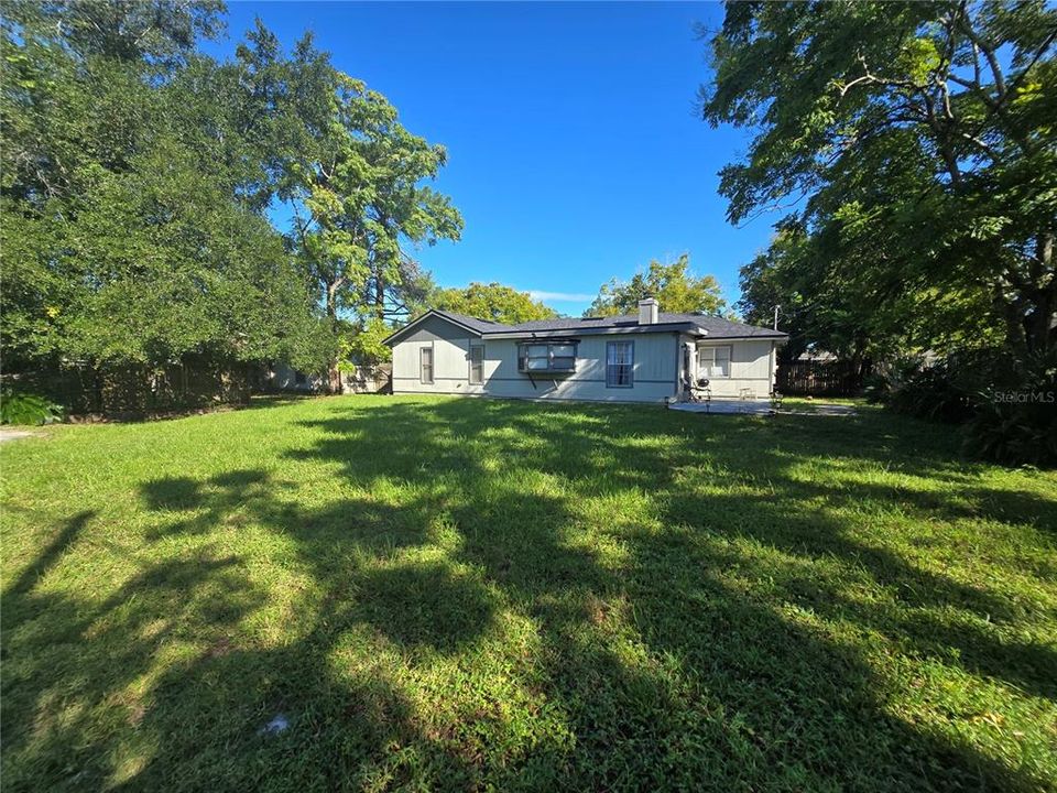 For Sale: $259,500 (3 beds, 2 baths, 1406 Square Feet)