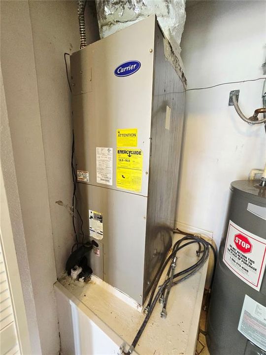 For Sale: $259,500 (3 beds, 2 baths, 1406 Square Feet)