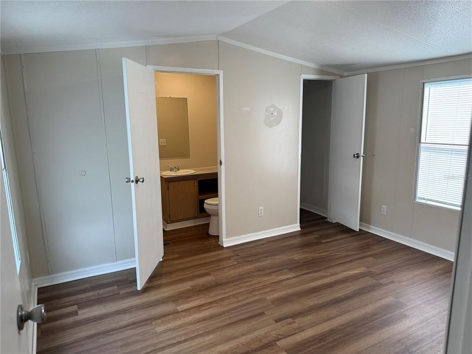 待售: $137,900 (2 贝兹, 2 浴室, 868 平方英尺)