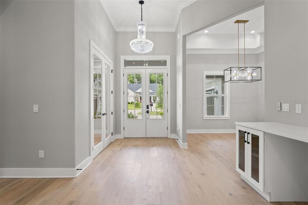 For Sale: $725,000 (4 beds, 4 baths, 3419 Square Feet)