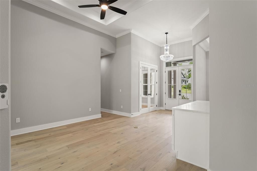 For Sale: $725,000 (4 beds, 4 baths, 3419 Square Feet)