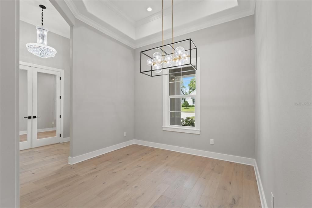 For Sale: $725,000 (4 beds, 4 baths, 3419 Square Feet)