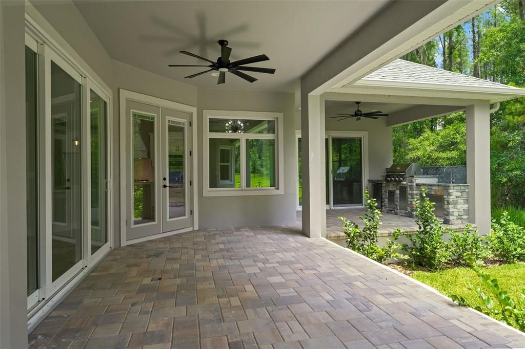 For Sale: $725,000 (4 beds, 4 baths, 3419 Square Feet)