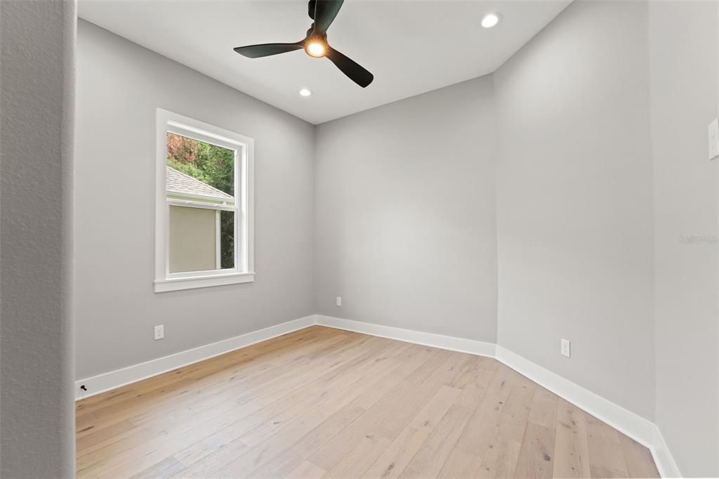 For Sale: $725,000 (4 beds, 4 baths, 3419 Square Feet)