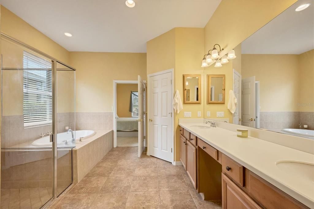 Под контрактом: $450,000 (2 спален, 2 ванн, 2021 Квадратных фут)