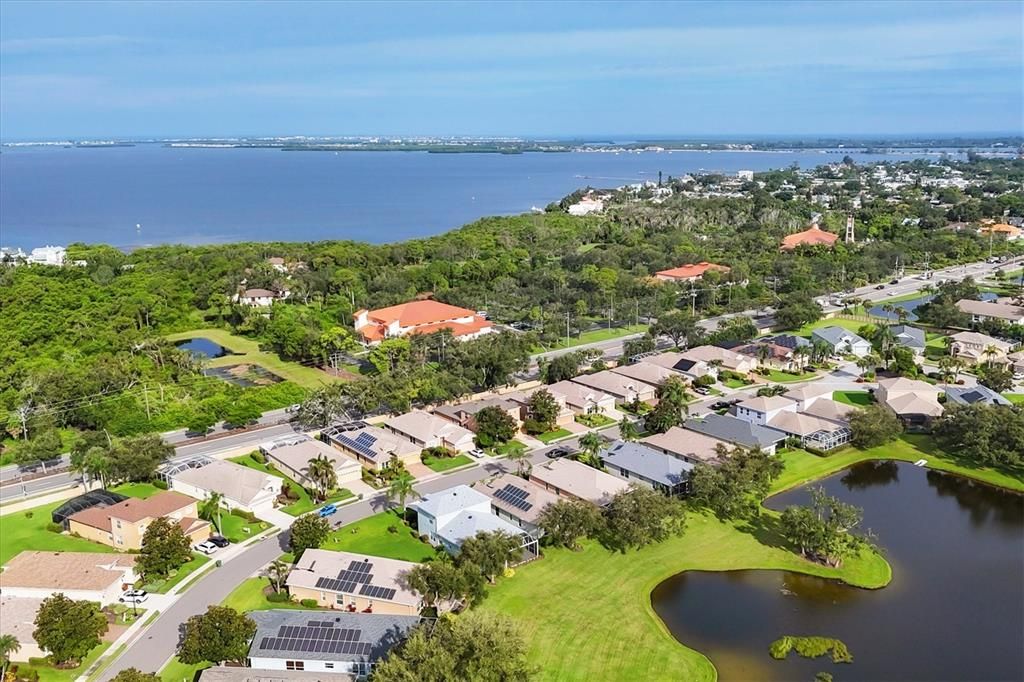 Под контрактом: $450,000 (2 спален, 2 ванн, 2021 Квадратных фут)