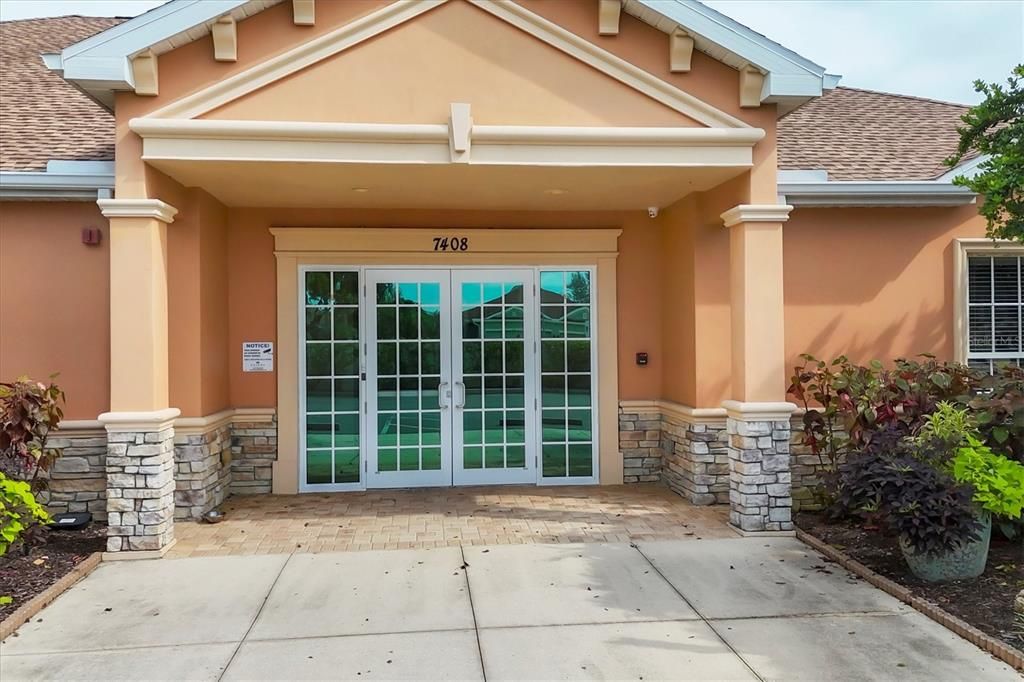 Под контрактом: $450,000 (2 спален, 2 ванн, 2021 Квадратных фут)