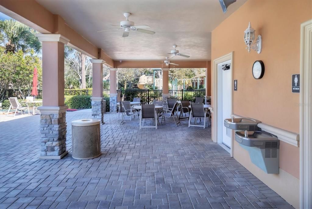 Под контрактом: $450,000 (2 спален, 2 ванн, 2021 Квадратных фут)