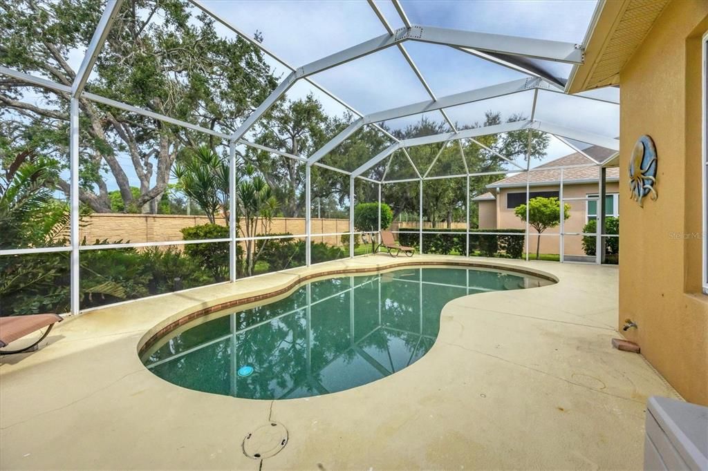 Под контрактом: $450,000 (2 спален, 2 ванн, 2021 Квадратных фут)