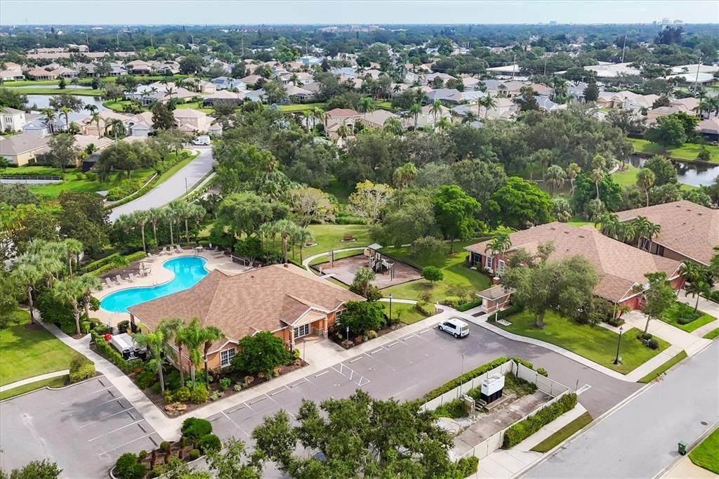 Под контрактом: $450,000 (2 спален, 2 ванн, 2021 Квадратных фут)