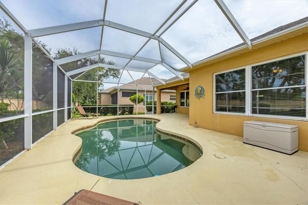 Под контрактом: $450,000 (2 спален, 2 ванн, 2021 Квадратных фут)