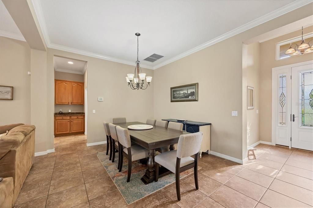 Под контрактом: $450,000 (2 спален, 2 ванн, 2021 Квадратных фут)