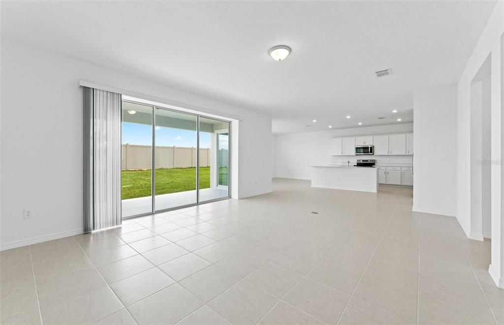 Active With Contract: $435,350 (5 beds, 4 baths, 3416 Square Feet)