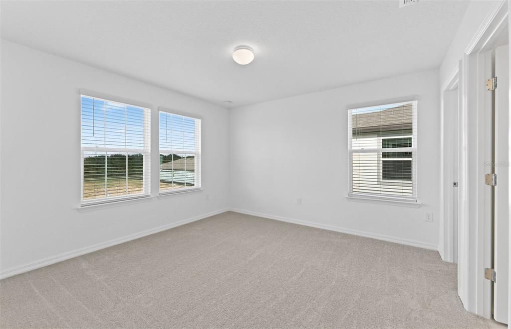 Active With Contract: $435,350 (5 beds, 4 baths, 3416 Square Feet)