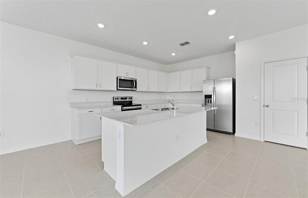 Active With Contract: $435,350 (5 beds, 4 baths, 3416 Square Feet)