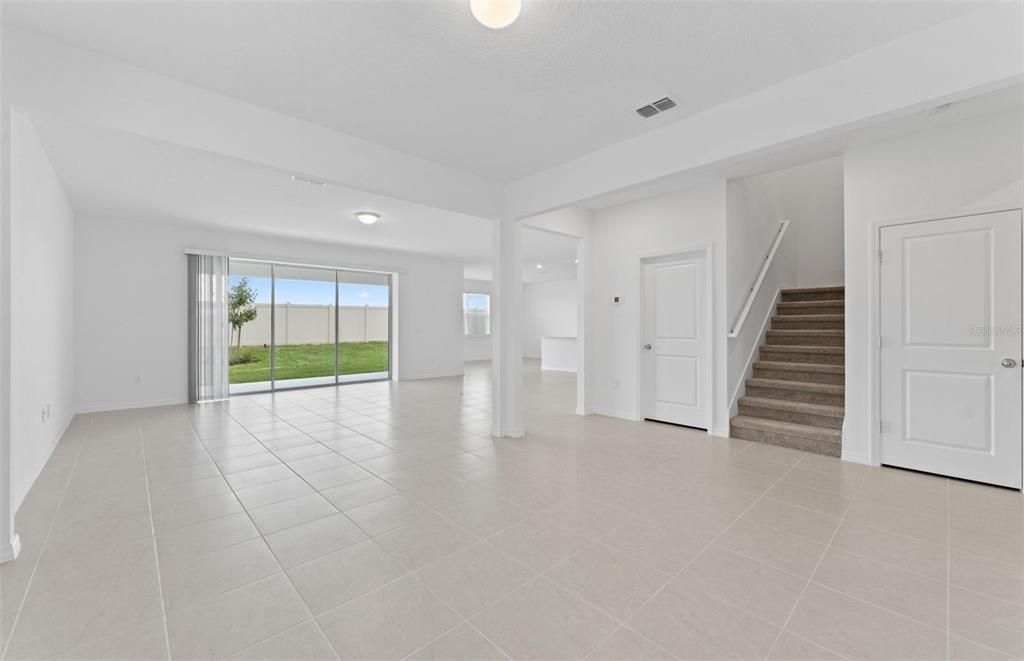 Active With Contract: $435,350 (5 beds, 4 baths, 3416 Square Feet)