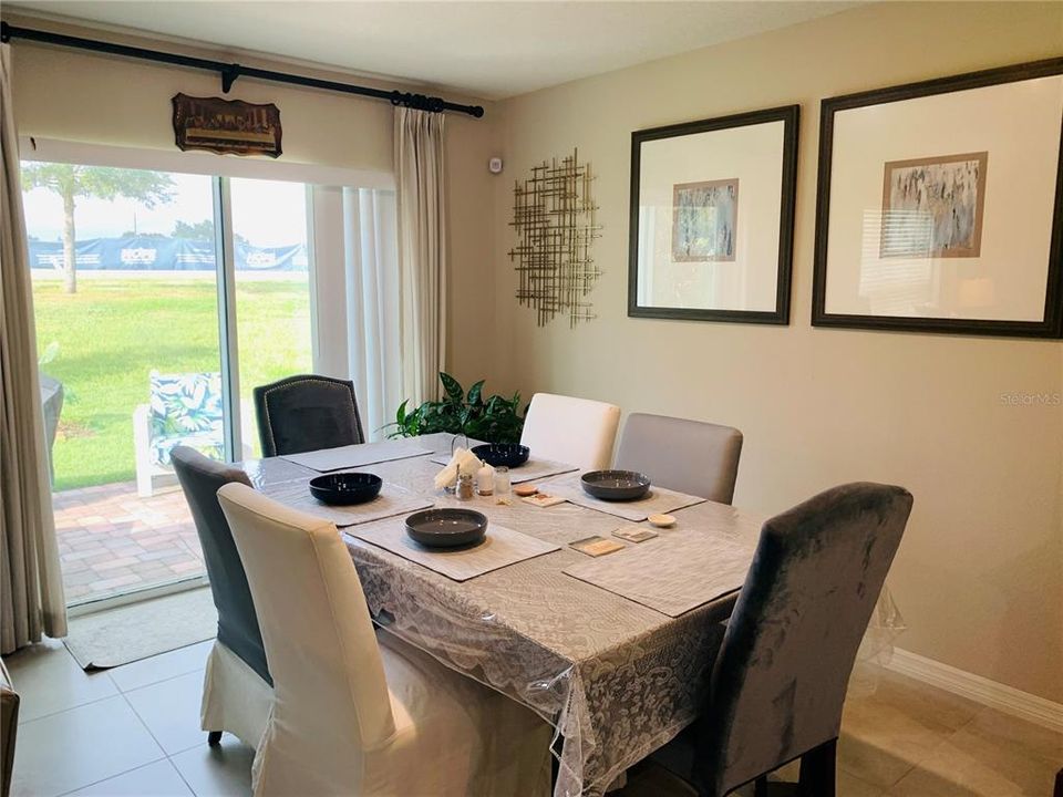 En Venta: $359,000 (4 camas, 2 baños, 1717 Pies cuadrados)