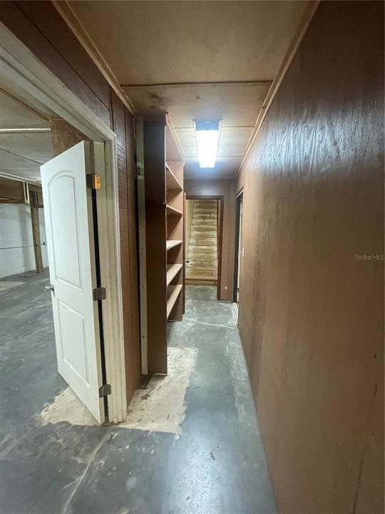 出租: $2,150 (4 贝兹, 3 浴室, 2502 平方英尺)