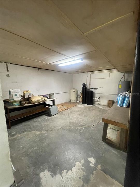 出租: $2,150 (4 贝兹, 3 浴室, 2502 平方英尺)