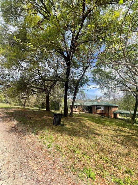 出租: $2,150 (4 贝兹, 3 浴室, 2502 平方英尺)