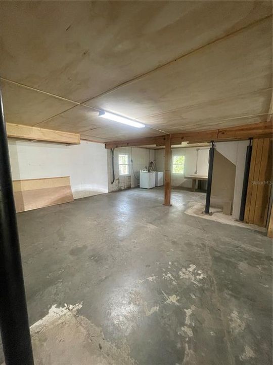 出租: $2,150 (4 贝兹, 3 浴室, 2502 平方英尺)