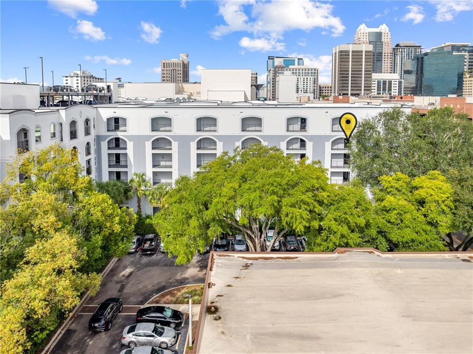 Active With Contract: $139,900 (1 beds, 1 baths, 739 Square Feet)