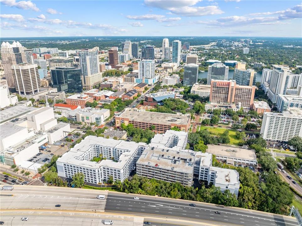 Active With Contract: $139,900 (1 beds, 1 baths, 739 Square Feet)