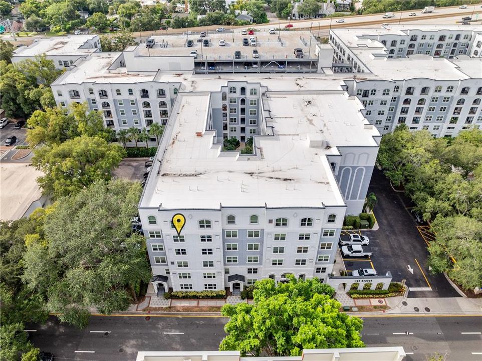 Active With Contract: $139,900 (1 beds, 1 baths, 739 Square Feet)