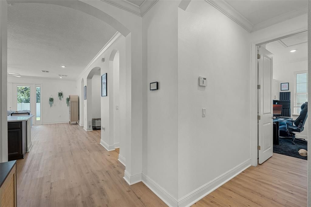 Под контрактом: $525,000 (3 спален, 2 ванн, 2015 Квадратных фут)