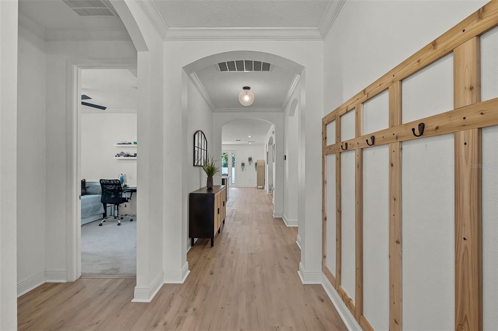 Под контрактом: $525,000 (3 спален, 2 ванн, 2015 Квадратных фут)