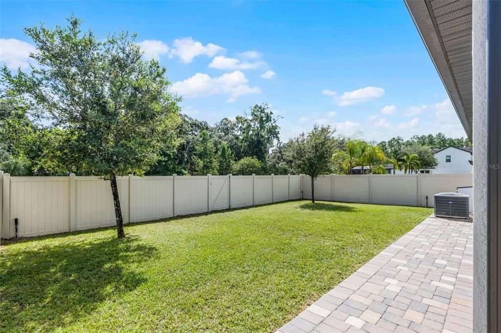 Под контрактом: $525,000 (3 спален, 2 ванн, 2015 Квадратных фут)