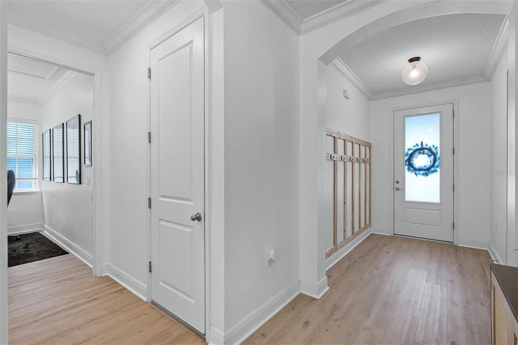 Под контрактом: $525,000 (3 спален, 2 ванн, 2015 Квадратных фут)