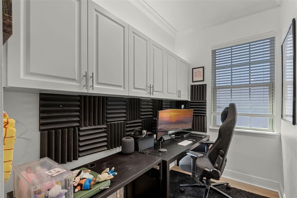 Под контрактом: $525,000 (3 спален, 2 ванн, 2015 Квадратных фут)