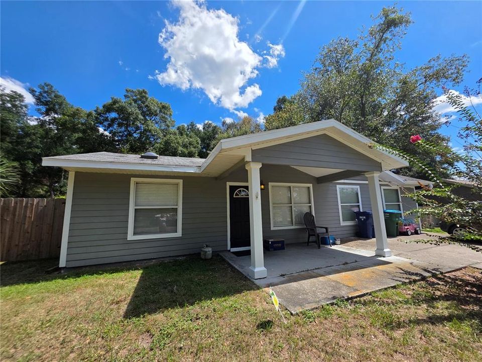 出租: $2,600 (5 贝兹, 2 浴室, 2030 平方英尺)