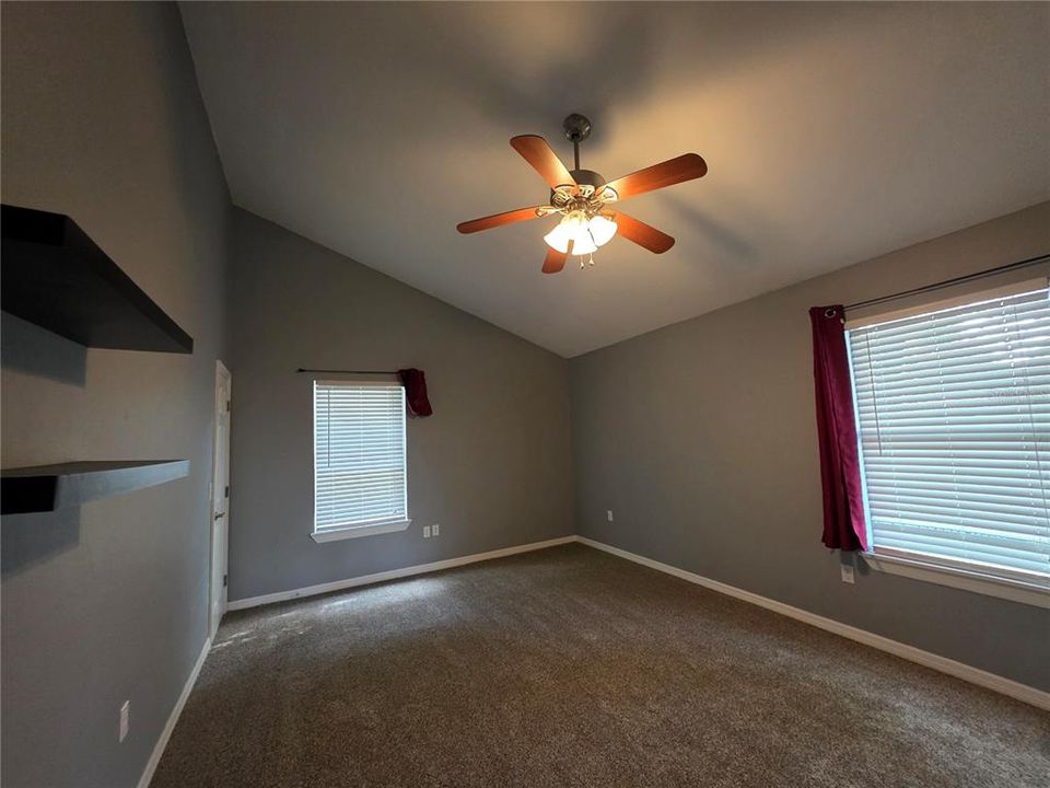 出租: $2,600 (5 贝兹, 2 浴室, 2030 平方英尺)