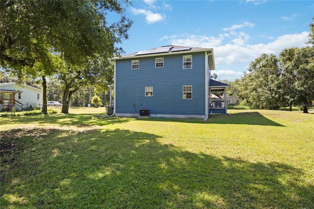 待售: $405,000 (3 贝兹, 2 浴室, 1560 平方英尺)