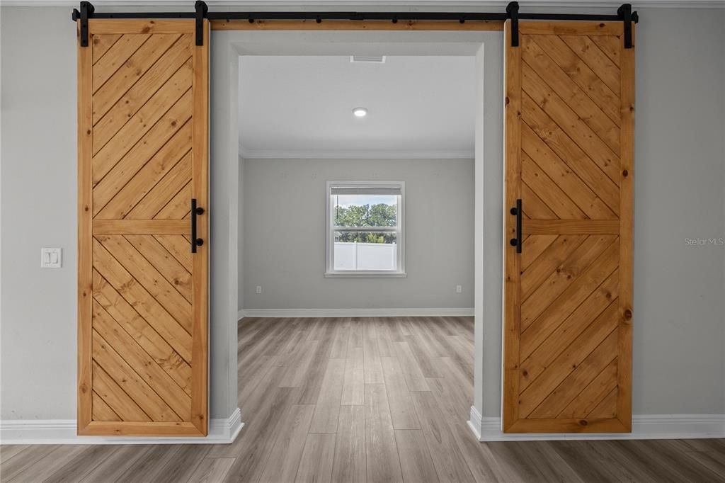 En Venta: $485,000 (3 camas, 2 baños, 1984 Pies cuadrados)