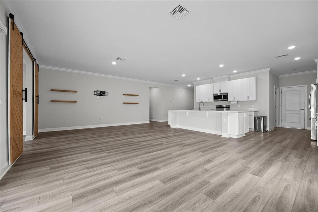 En Venta: $485,000 (3 camas, 2 baños, 1984 Pies cuadrados)