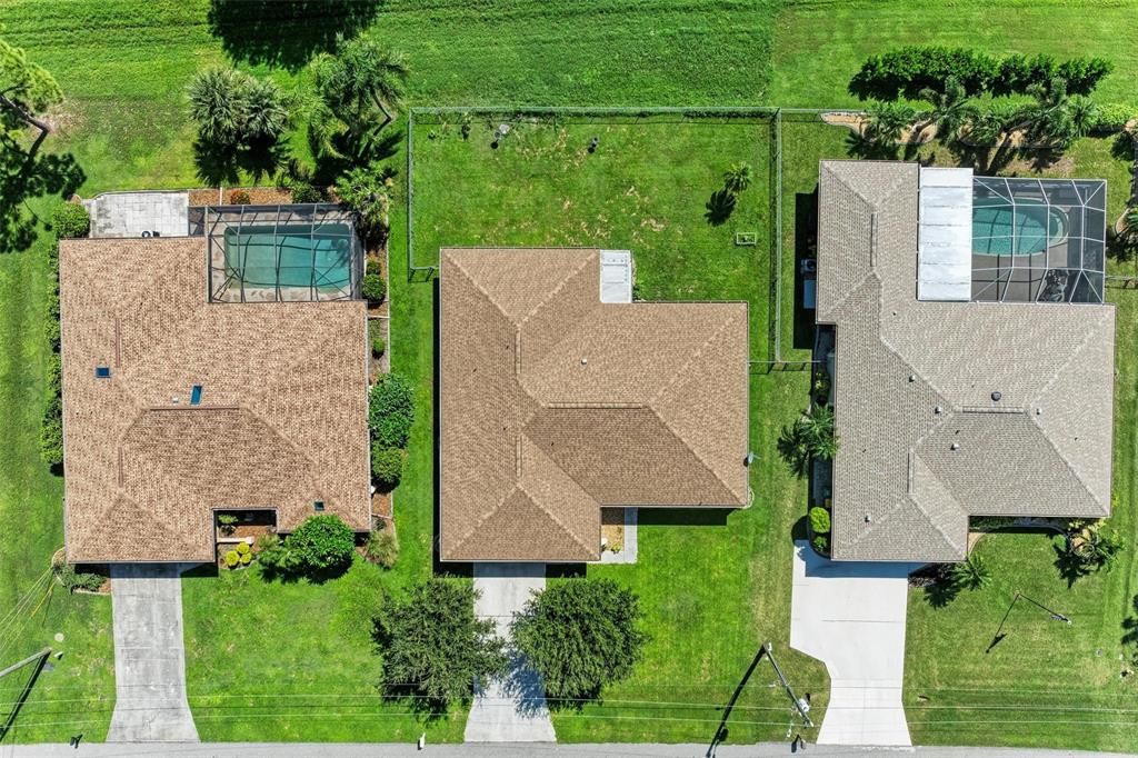 合同活跃: $275,000 (3 贝兹, 2 浴室, 2030 平方英尺)