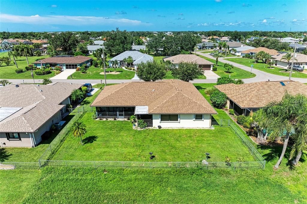 合同活跃: $275,000 (3 贝兹, 2 浴室, 2030 平方英尺)