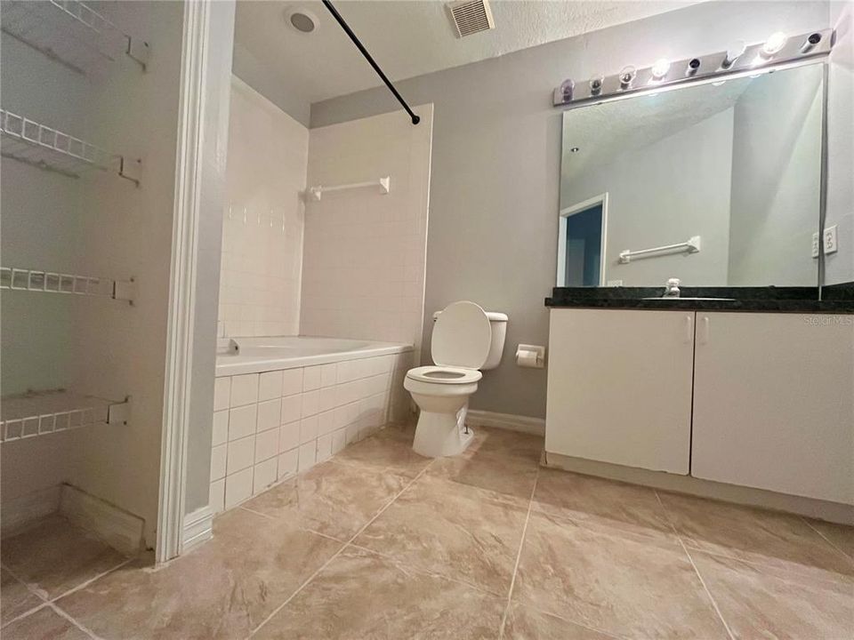 На продажу: $245,000 (3 спален, 2 ванн, 1380 Квадратных фут)