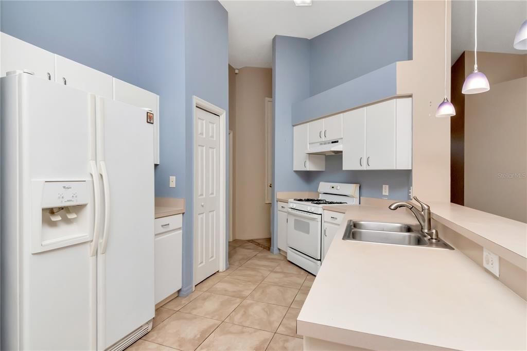 合同活跃: $339,000 (3 贝兹, 2 浴室, 1516 平方英尺)