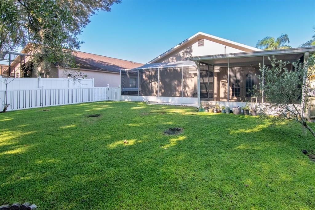 合同活跃: $339,000 (3 贝兹, 2 浴室, 1516 平方英尺)