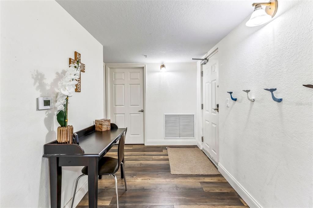 For Sale: $599,000 (3 beds, 3 baths, 2325 Square Feet)