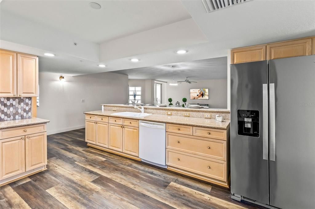 For Sale: $599,000 (3 beds, 3 baths, 2325 Square Feet)